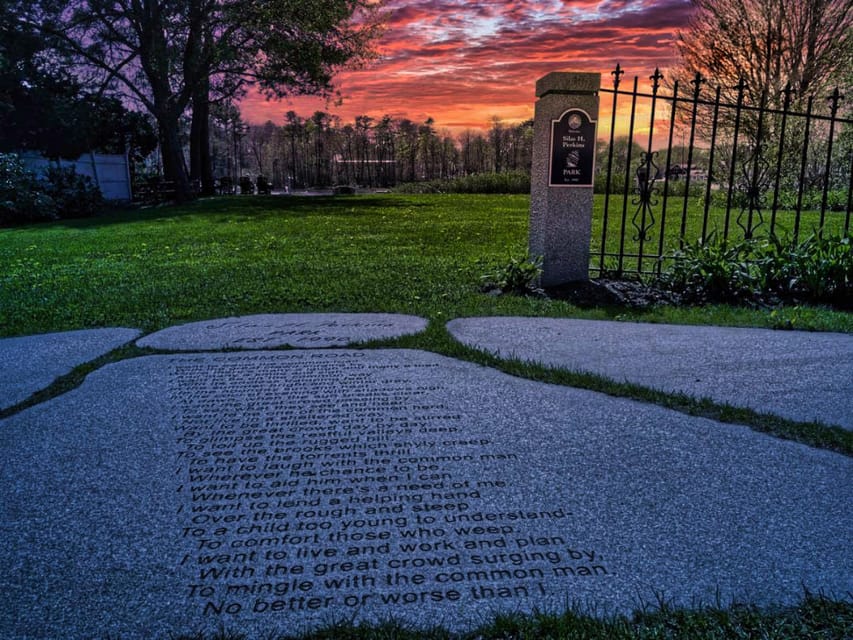 Kennebunkport: Haunted Ghost Walking Tour - Yachtsman Hotel and Marina Club