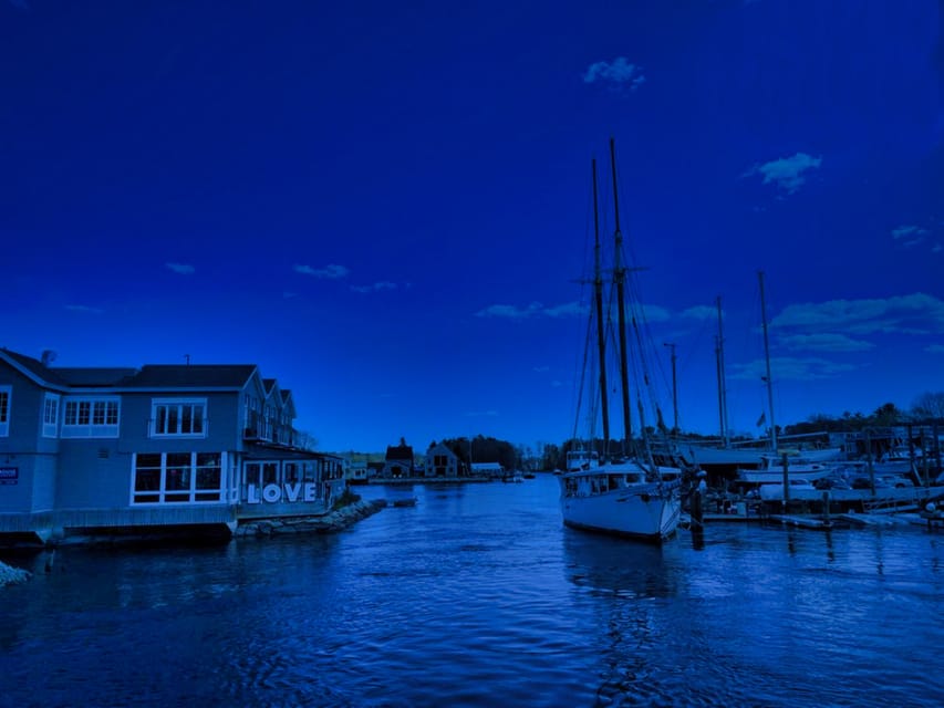 Kennebunkport: Haunted Ghost Walking Tour - The Harbor Inn and the Nonantum Resort