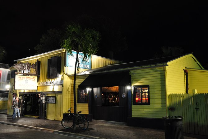 Key West Haunted Pub Crawl and Ghost Tour with Free T-Shirt - Why this Key West night tour works