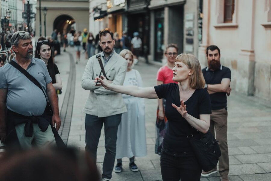 Krakow: Spooky Tales Guided Walking Tour - Starting among Krakow’s forgotten dead