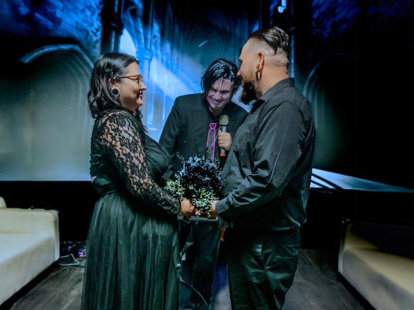 Las Vegas: Haunted House Wedding Ceremony + Photography - Key Things To Know Before Booking
