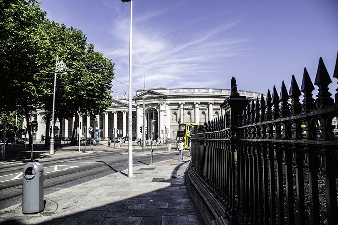 Legends, Ghosts and Ghouls Walking Tour Dublin - Why the guide can make or break the evening