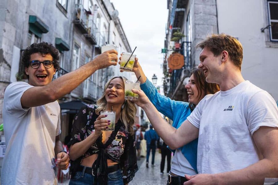 Lisbon: Private Dark History Walking Tour with Drinks - Ending in a Bairro Alto Club