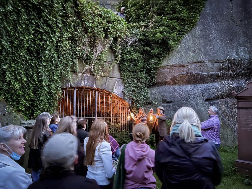 Liverpool: St James' Cemetery Historical Ghost Tour - The Everton Vampire’s Grave