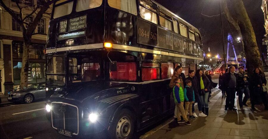 London: Comedy Horror Ghost Tour on a Bus - Westminster Abbey and the city’s darker stories