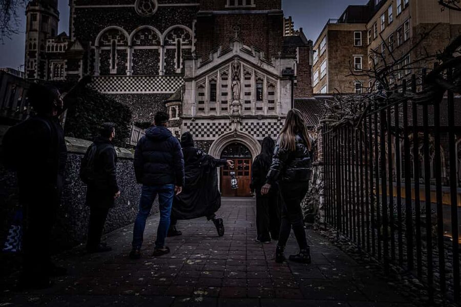 London: Ghosts, Legends & Mysteries Night Walking Tour - St. Bride’s Church and St. Paul’s Cathedral