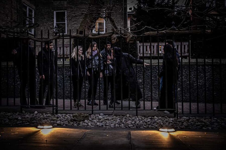 London: Ghosts, Legends & Mysteries Night Walking Tour - Ending at The Clink Prison Museum