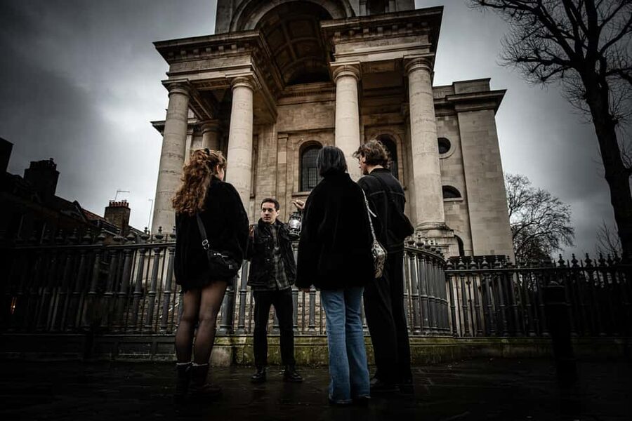 London: Interactive Jack the Ripper Night Walking Tour - The Ten Bells in Spitalfields