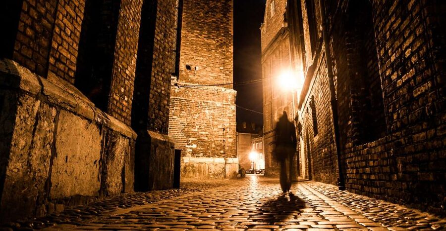 London: Jack The Ripper and Sherlock Holmes Bus Tour - Starting at Victoria Coach Station