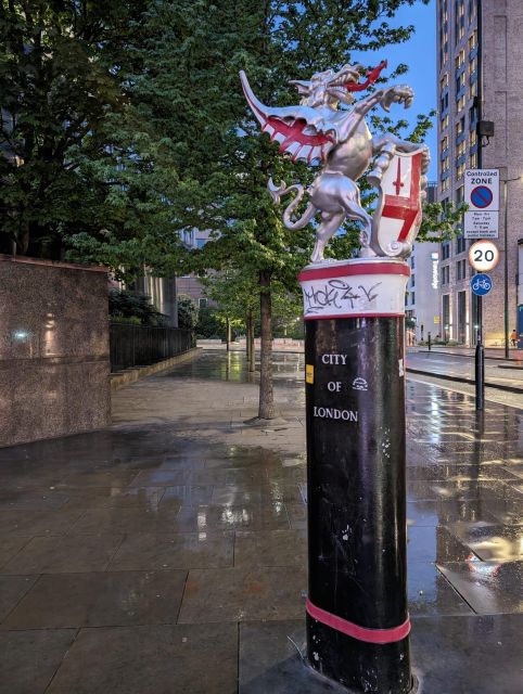 London: Jack the Ripper Tour in Spanish - Saint Botolph Without Aldgate and Mitre Square