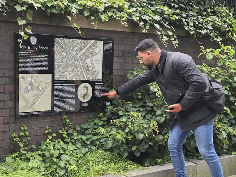 London: Jack the Ripper Tour with Historic Pub Stops - Frying Pan Alley and the first victim
