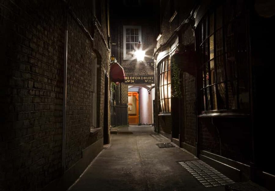 London: Jack the Ripper Walking Tour - Meeting near The Bell Pub and Aldgate Station