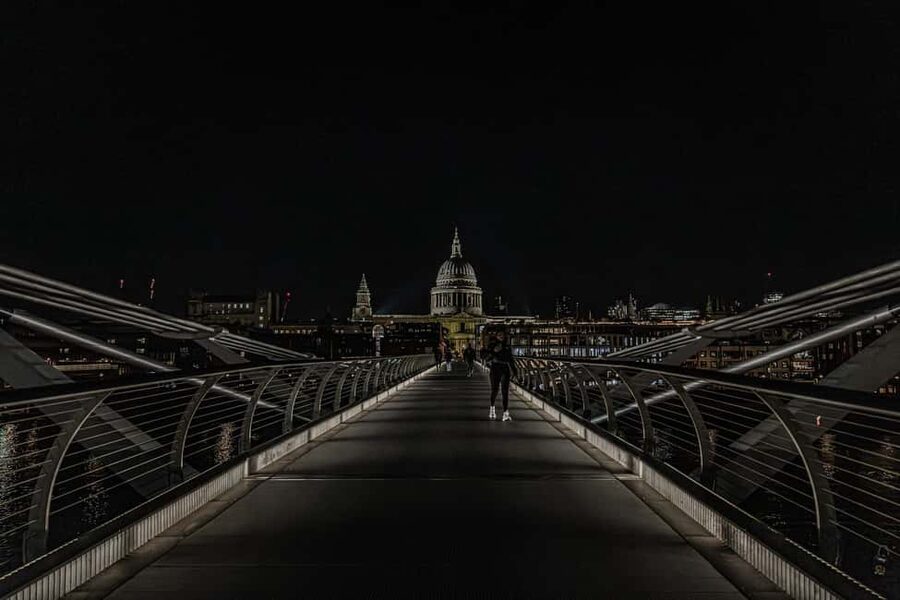 London Night Walking Tour: Ghosts & Haunting Legends - Why this London ghost walk is worth considering