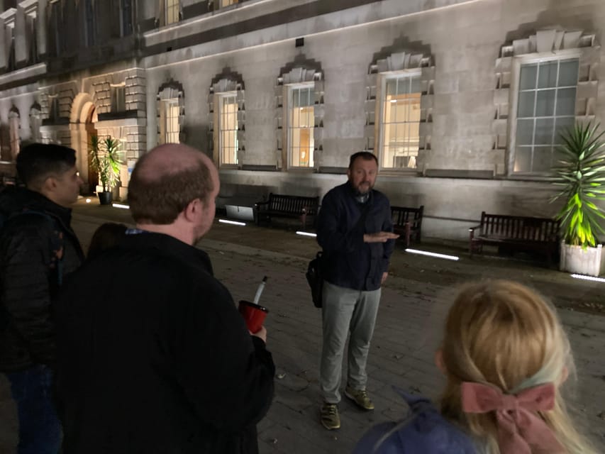 London's Ghosts & Gruesome Past Nighttime Walking Tour - The Old Bailey and the final criminal revelation