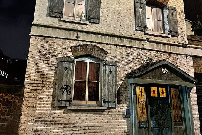 London's Ghosts & Gruesome Past Nighttime Walking Tour - St. Bartholomew the Great and the haunted churchyard