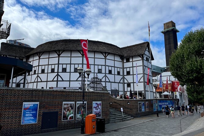London Witches and History Walking Tour - The Clink and London’s grim side