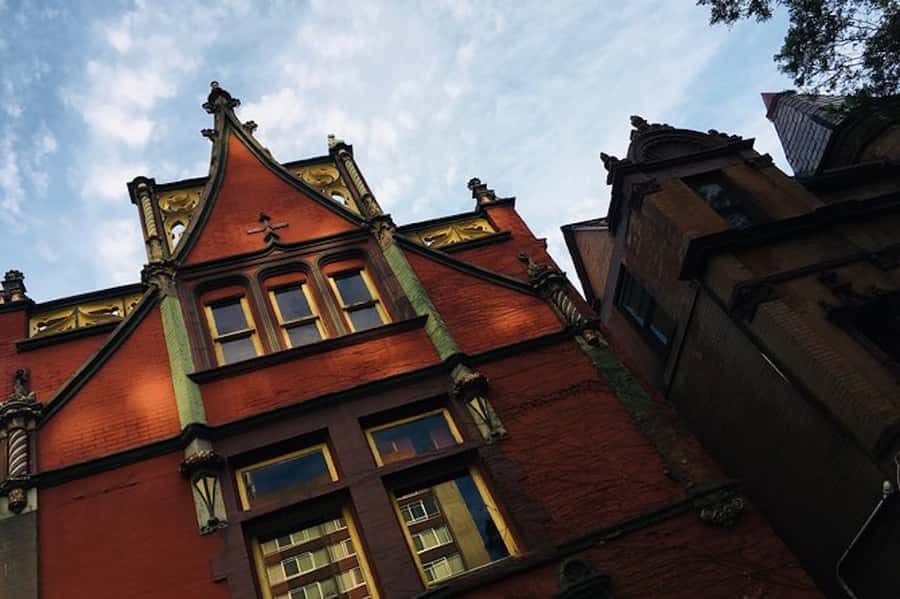 Louisville: Old Louisville Walking Ghost Tour - What the 100-minute walk feels like