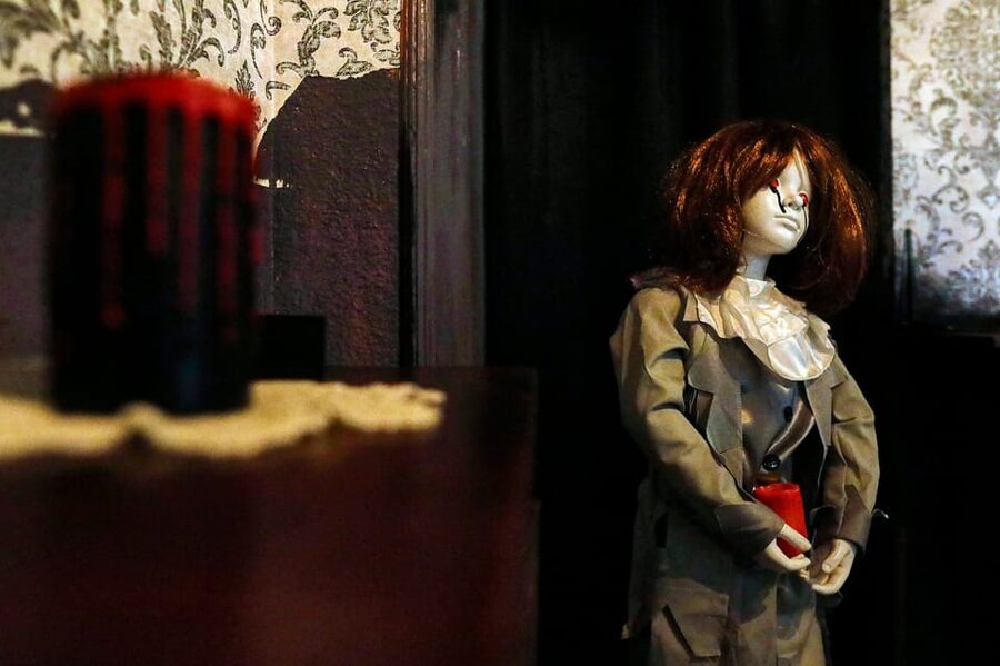 Madrid: Scary Escape Room "The Haunted Box" - Calle de Covarrubias, 22: Finding the starting point