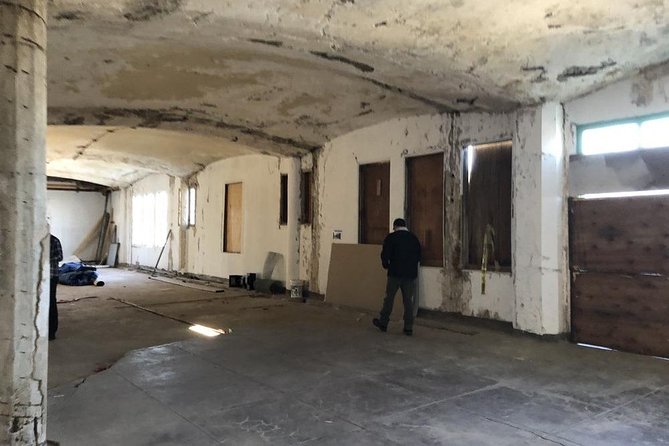 Main Street Ghost Adventure: Walking Tour in Jerome with Ghost Hunting Equipment - Five things to know before you book