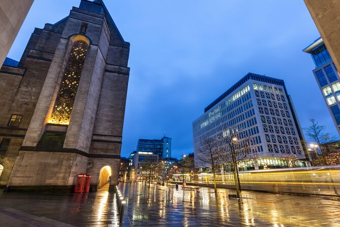 Manchester Haunt Quest: Solve the Mystery of the Pusher - Chetham’s Library and the small print