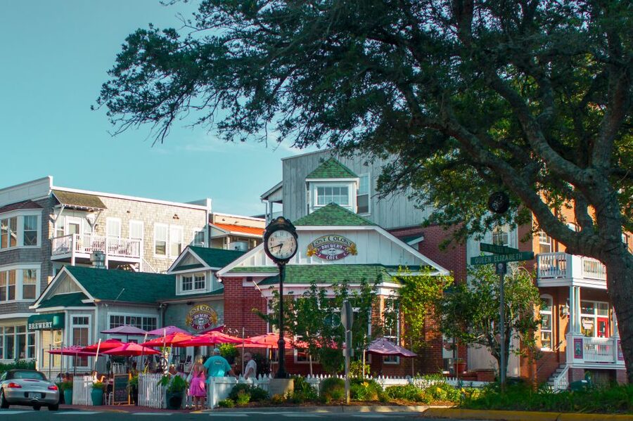 Manteo: Outer Banks Ghost Walking Tour - What makes BJ and Tamera memorable