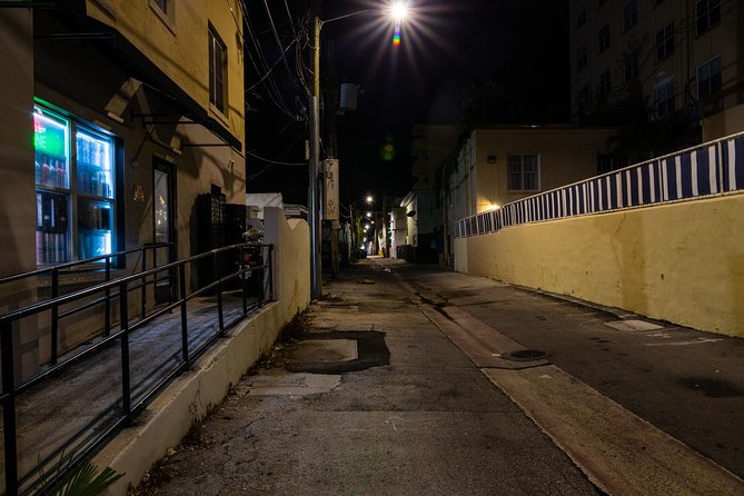 Menace, Murder & Malice: Miami Ghost Tours - The school stop and a curious change of mood