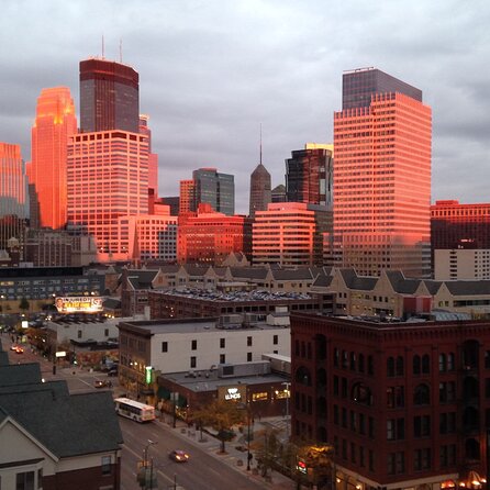 Minneapolis Ghost Bus Tour - Thirty minutes at the Foshay Tower