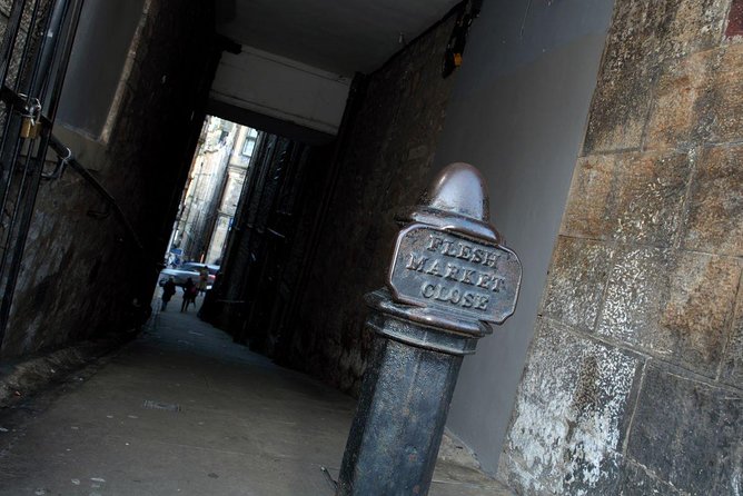 Multi-Sensory Haunted Underground Vaults Tour in Edinburgh - Who will enjoy this Edinburgh vault tour?