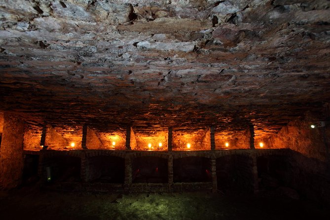 Multi-Sensory Night Walking Tour with Haunted Vaults in Edinburgh - Walking the Royal Mile through darker stories