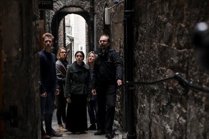 Multi-Sensory Witches Trials & Truth Tour in Edinburgh - The Witches Well and a quiet final stop