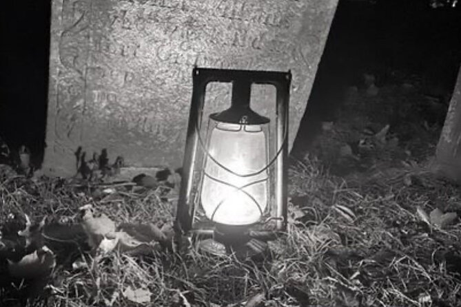 Mystic Moonlit Graveyard Ghost Tour - Thomas Williams connects the cemetery to Fort Griswold