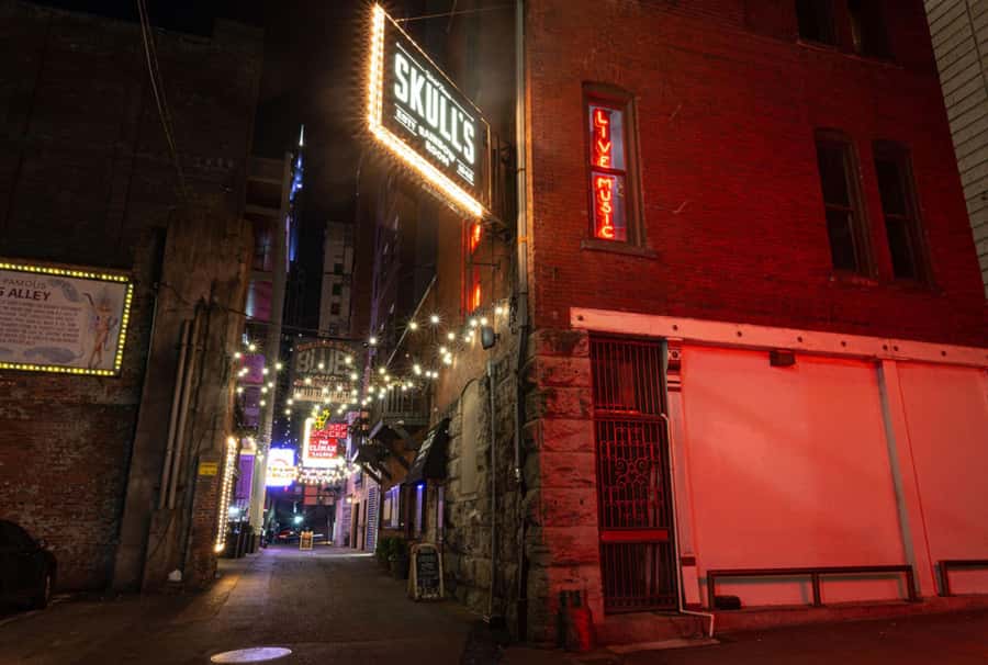 Nashville: Music City Ghosts & Hauntings Guided Walking Tour - Starting at Skull’s Rainbow Room in Printer’s Alley