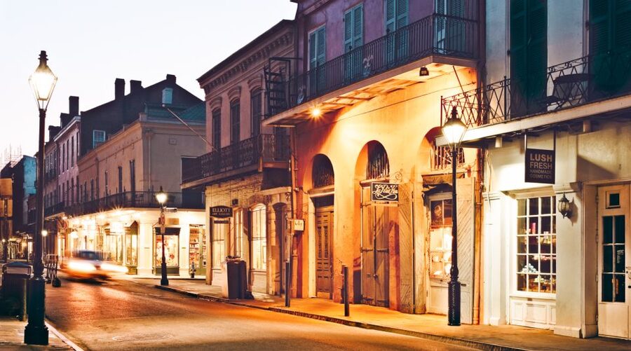New Orleans: 2-Hour Ghosts & Vampires Walking Tour - Vampires at the Ursulines Convent
