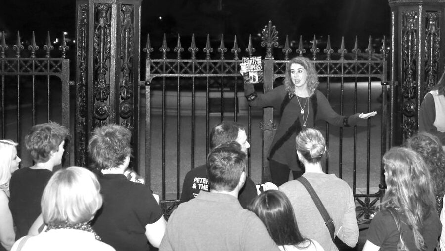New Orleans: 5 in 1 Ghost & Mystery Evening Tour - Who should book this evening tour?