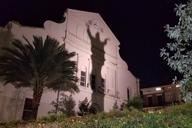 New Orleans Cemetery and Paranormal Investigation Bus Tour - What the $30 New Orleans ghost tour actually offers