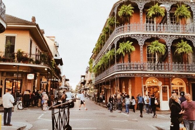 New Orleans Drunken Voodoo, Mystery, Paranormal, Supernatural and History Tour - What the reviews reveal about the guides