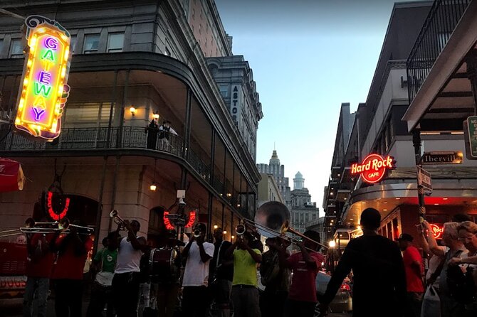 New Orleans' Finest Haunted Pub Tour - Walking, crowds, and practical comfort