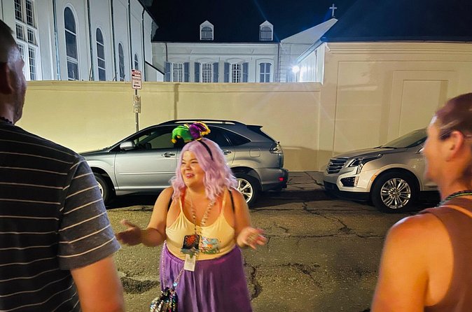 New Orleans French Quarter Dark History, Haunts, and Laughs Tour - Lafitte’s Blacksmith Shop Bar and the useful break