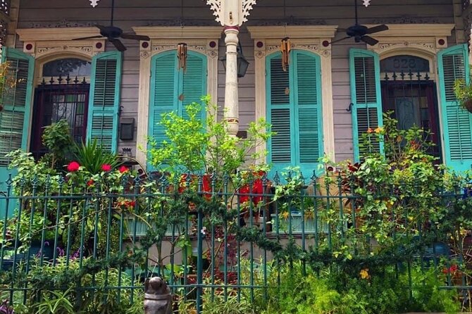 New Orleans French Quarter Haunted History Cocktail Tour - Architecture, film locations, and the French Quarter’s visual character