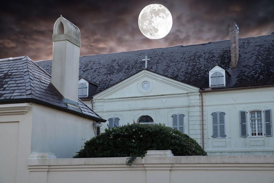 New Orleans: French Quarter, Witches, Voodoo, & Ghost Tour - Key Points Before You Book