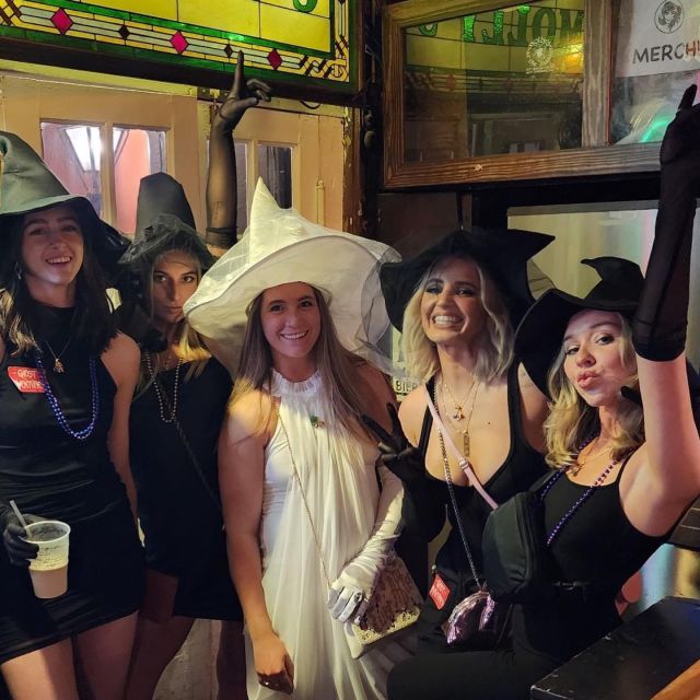 New Orleans: Ghost and Haunted Pub Crawl Tour with Free Shot - Madame Lalaurie’s mansion and the darker side of New Orleans