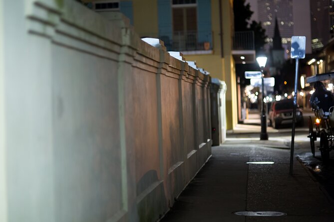 New Orleans Ghosts Boos and Booze Haunted Pub Crawl - What the New Orleans Ghosts Boos and Booze crawl is really like