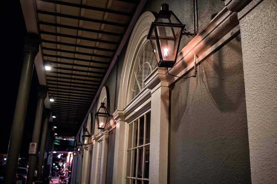 New Orleans: Ghosts & Spirits Interactive Walking Tour - What the $27 price really buys you
