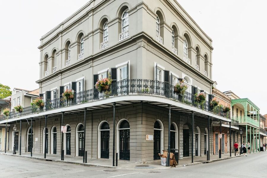 New Orleans Haunted Ghost, Voodoo & Vampire Walking Tour - Vodou explained without the usual nonsense