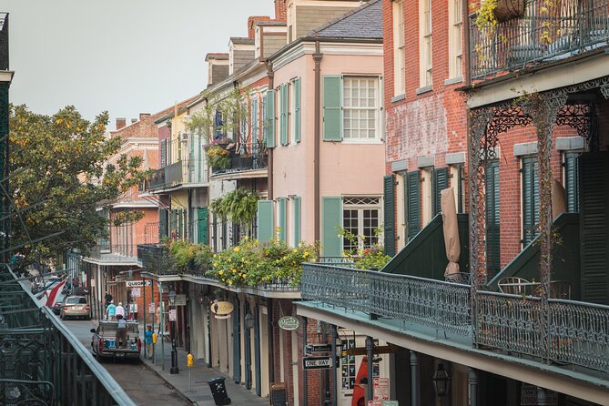 New Orleans Haunted Legends & Scandals Small Group Tour - Pirate’s Alley And The Cabildo