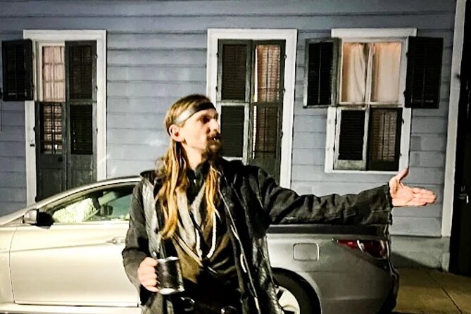New Orleans Premier Ghost, Voodoo and Vampire Walking Tour - The guides make or break the evening