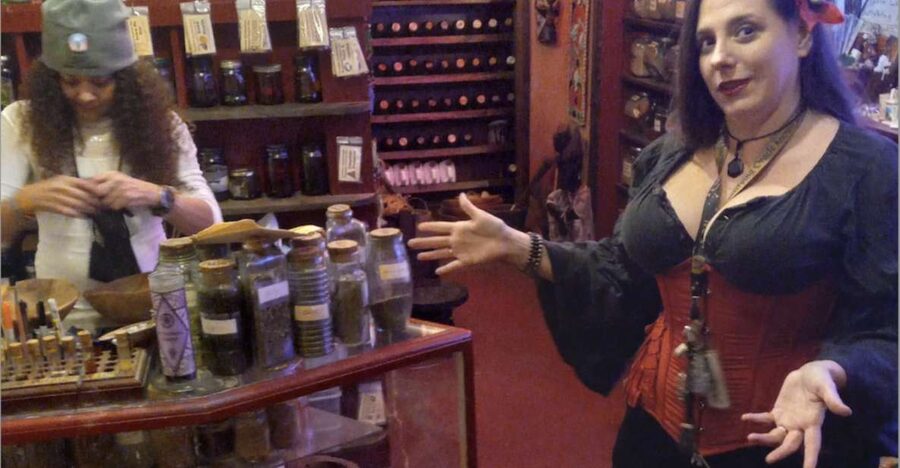 New Orleans: Wicked History Walking Tour with a Local Witch - Walking through the French Quarter’s darker corners