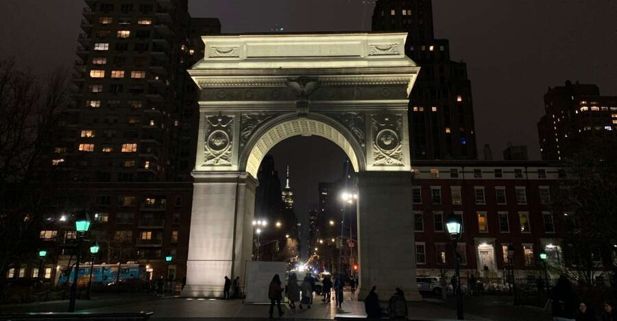 New York City: Gangsters and Ghosts 2-Hour Walking Tour - St. Patrick’s Basilica and a daytime advantage