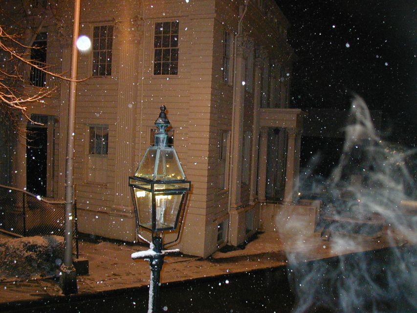 Newport: Historic District Ghosts Guided Walking Tour - Quick takeaways