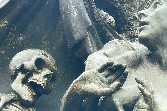 Nuremberg Ghosts and Gallows Evening Walking Tour in English - What the $42.24 price gets you